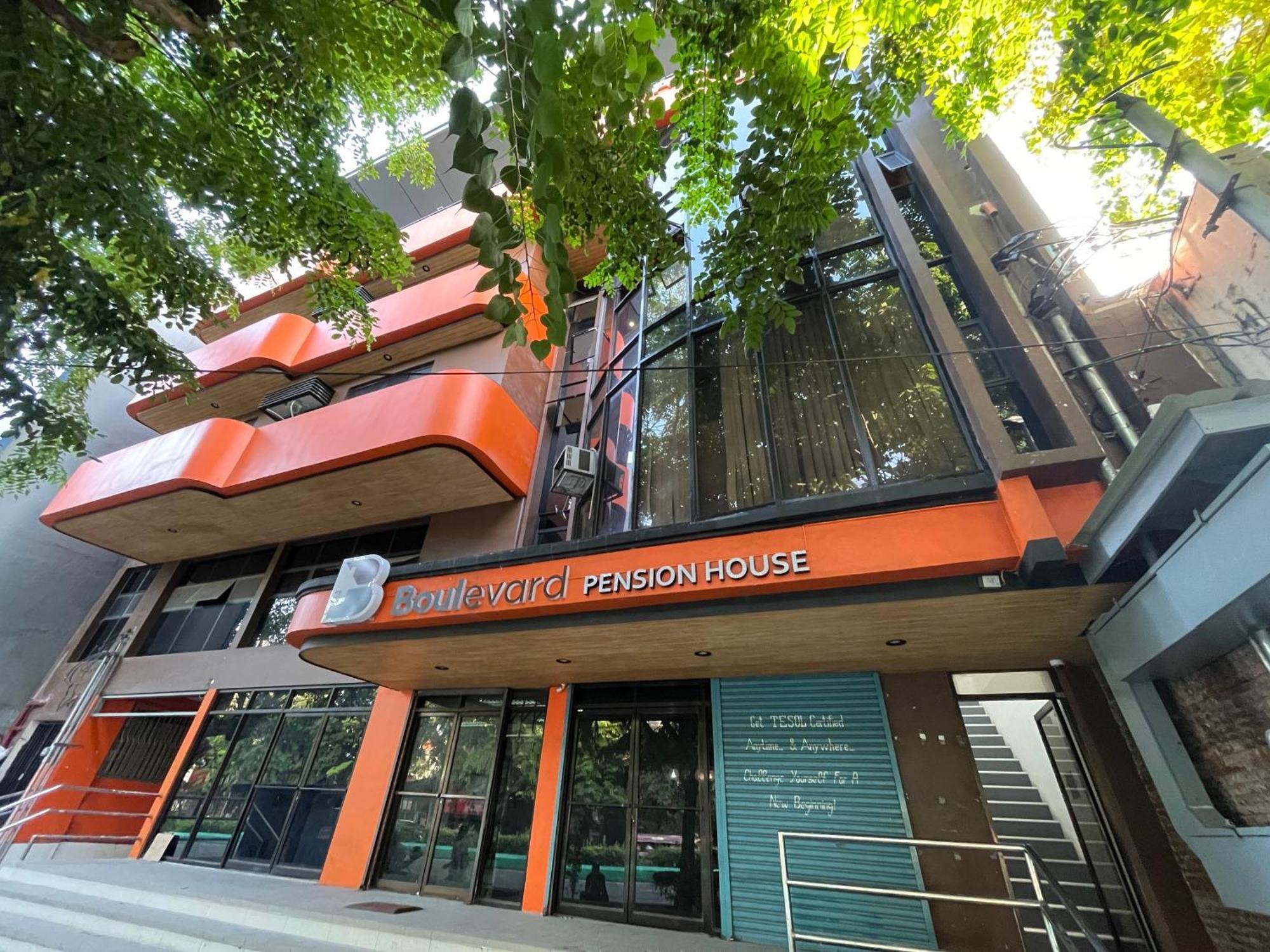 Boulevard Pension Hotel Cebú Exterior foto