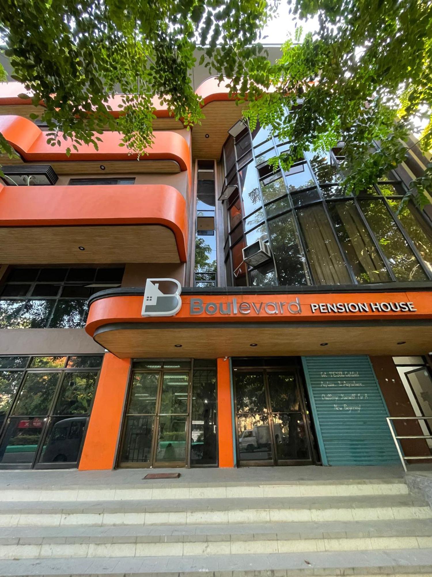 Boulevard Pension Hotel Cebú Exterior foto